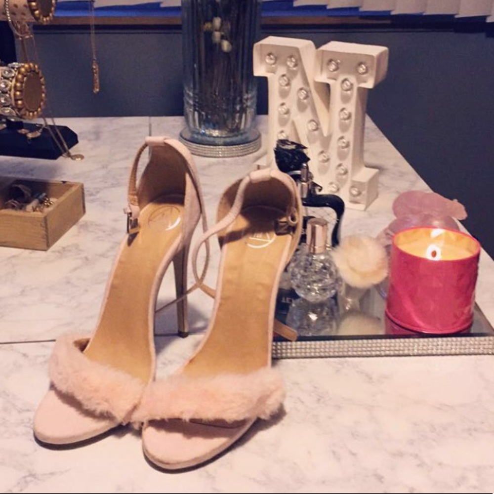 Light pink fur heels